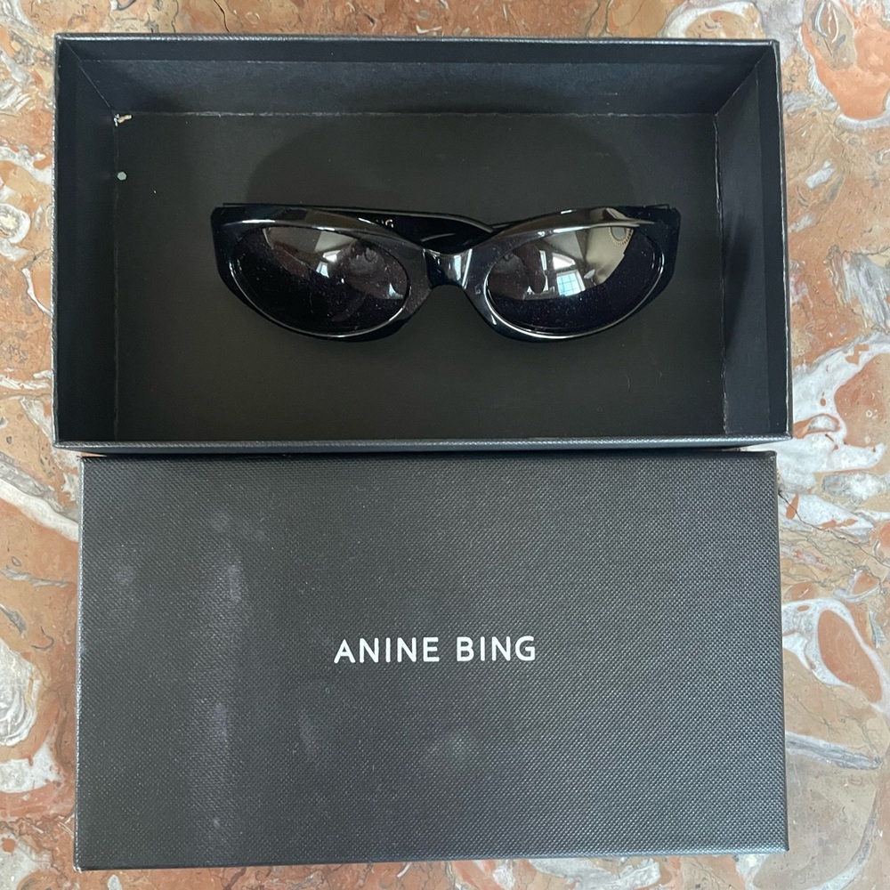 Anine Bing Sleek Black Eyewear
